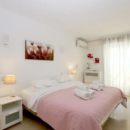 Sheps Apartman *